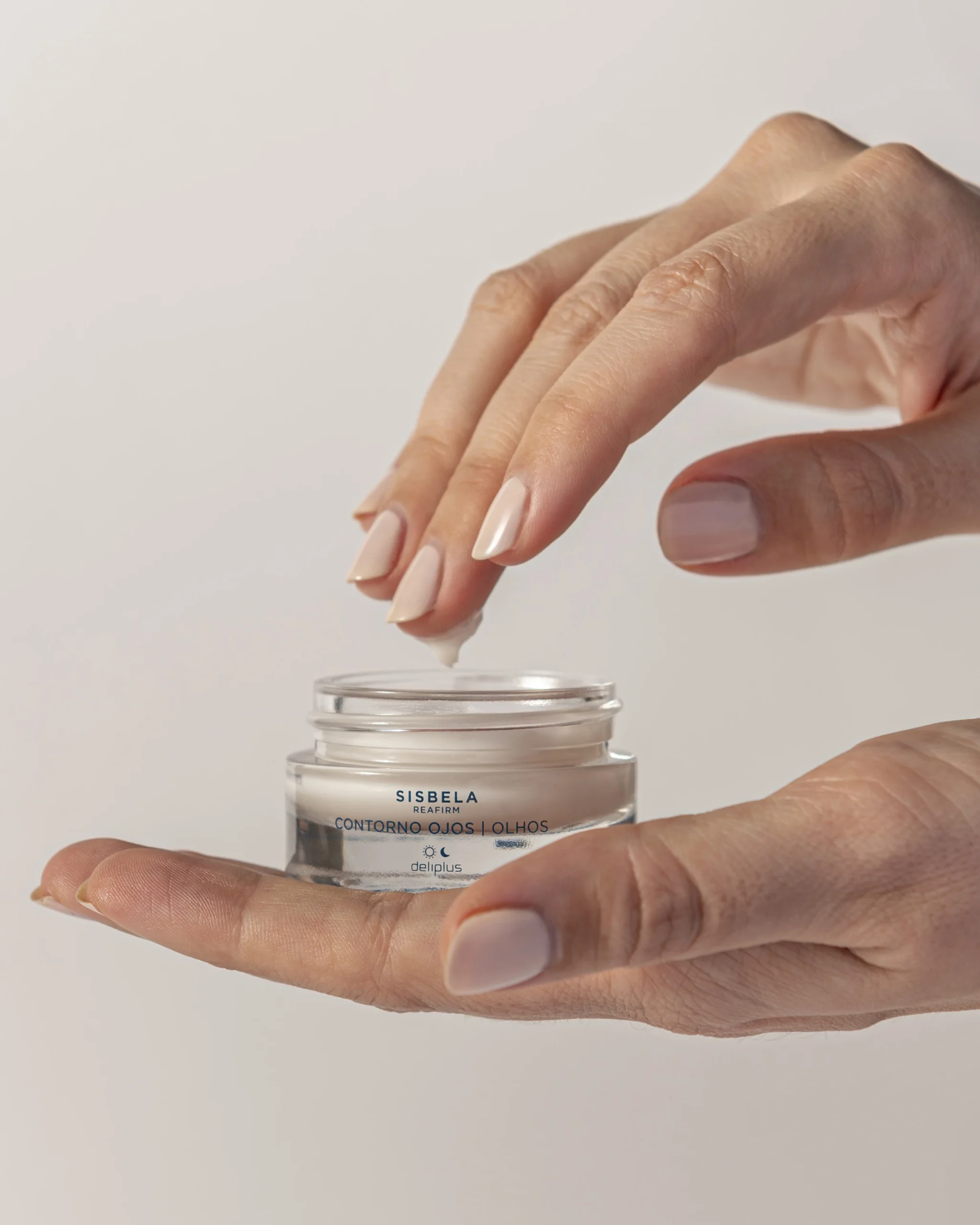 CONTORNO DE OJOS ANTIARRUGAS E ILUMINADOR 15ML